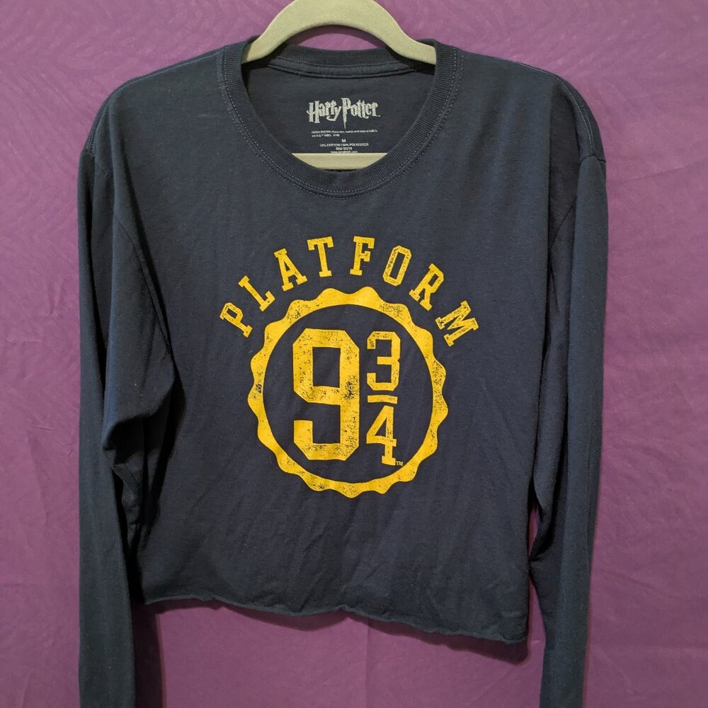 Cropped Platform 9 3/4 Long Sleeve Tee